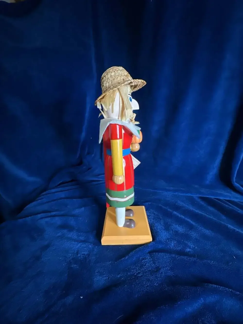 2009 Limited Edition 14-Inch Scarecrow Nutcracker